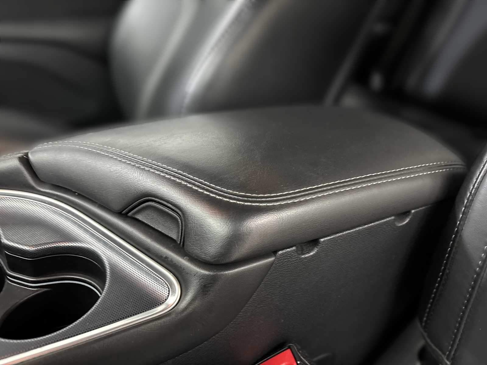 Thumbnail: 2015 Dodge Challenger - 22