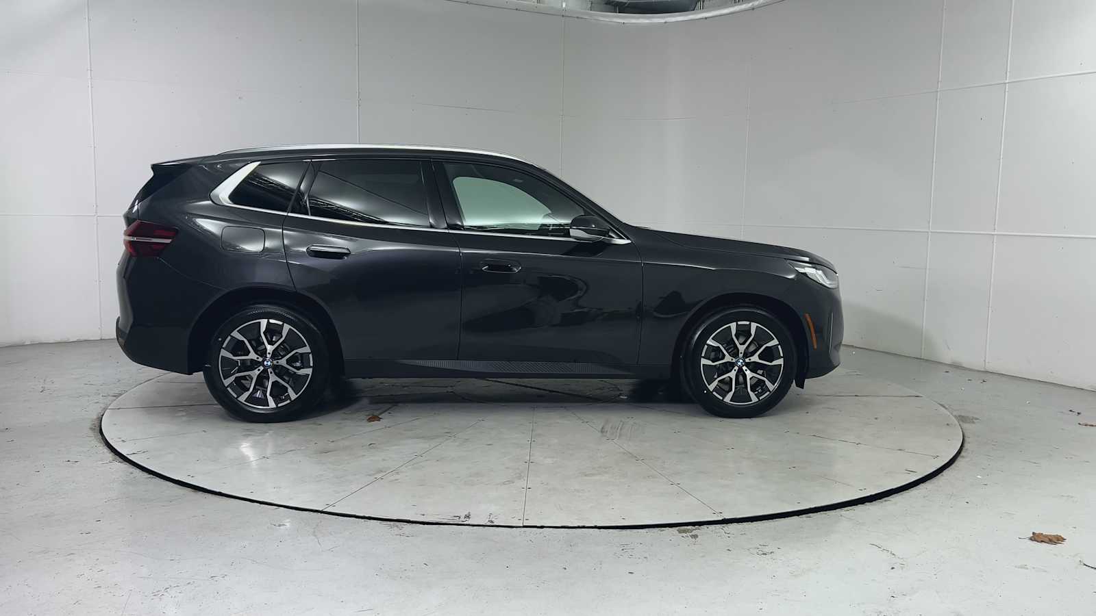 Thumbnail: 2026 BMW X3 - 9