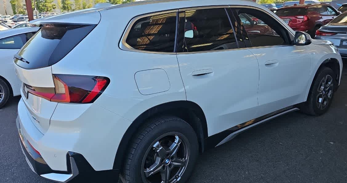 Thumbnail: 2024 BMW X1 - 3