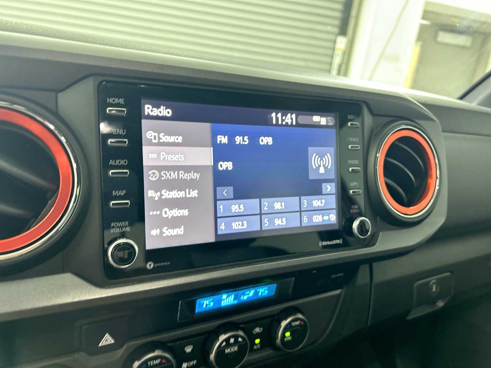 Thumbnail: 2021 Toyota Tacoma - 12