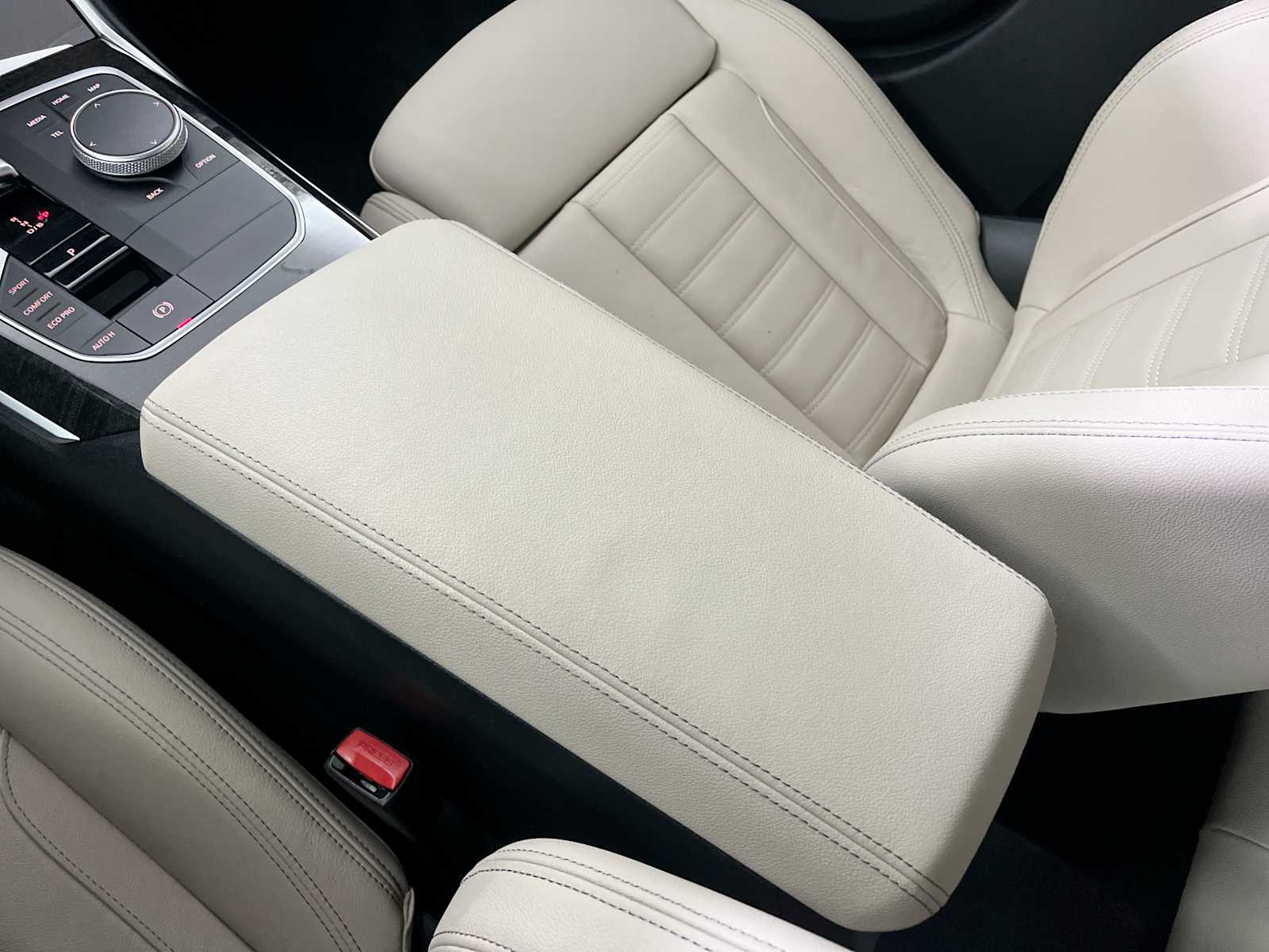 Thumbnail: 2023 BMW i4 - 29