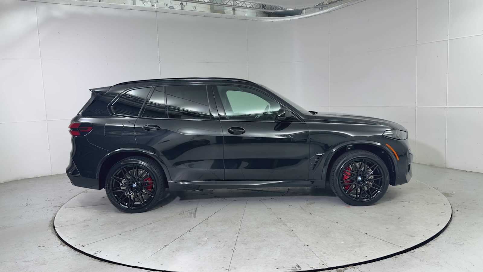 Thumbnail: 2026 BMW X5 - 9