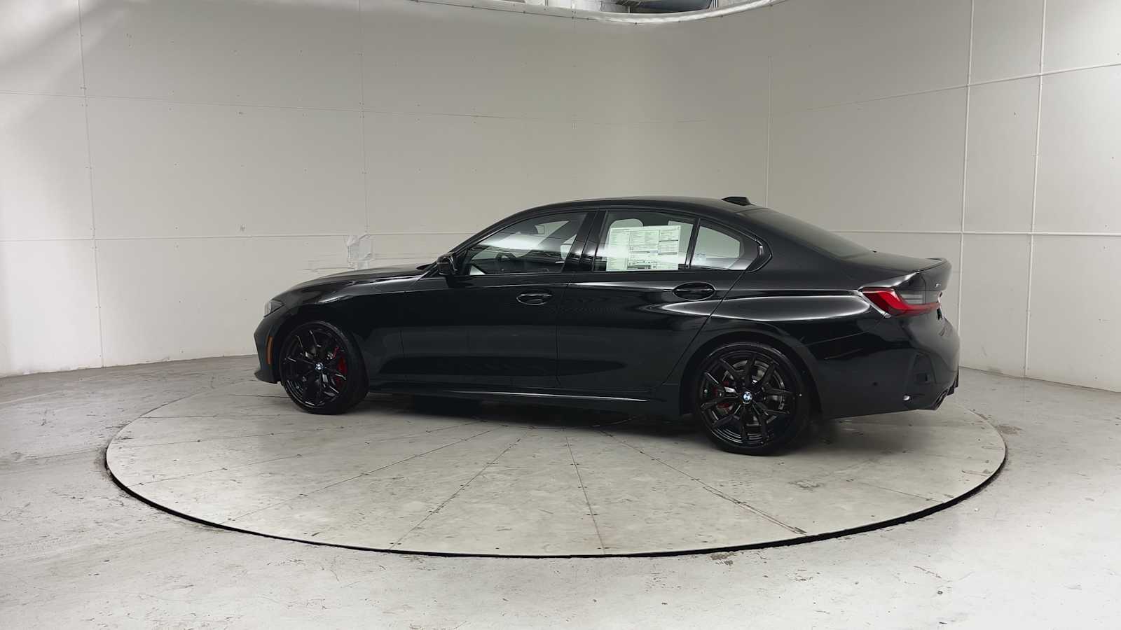 Thumbnail: 2026 BMW 3 Series - 2