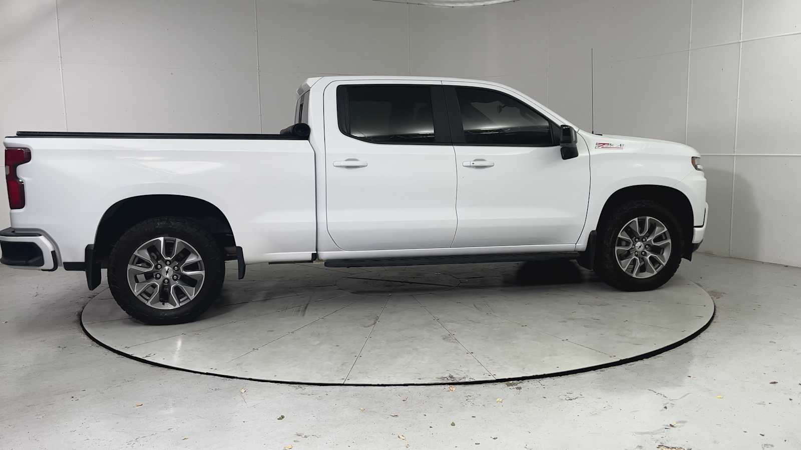 Thumbnail: 2021 Chevrolet Silverado 1500 - 9