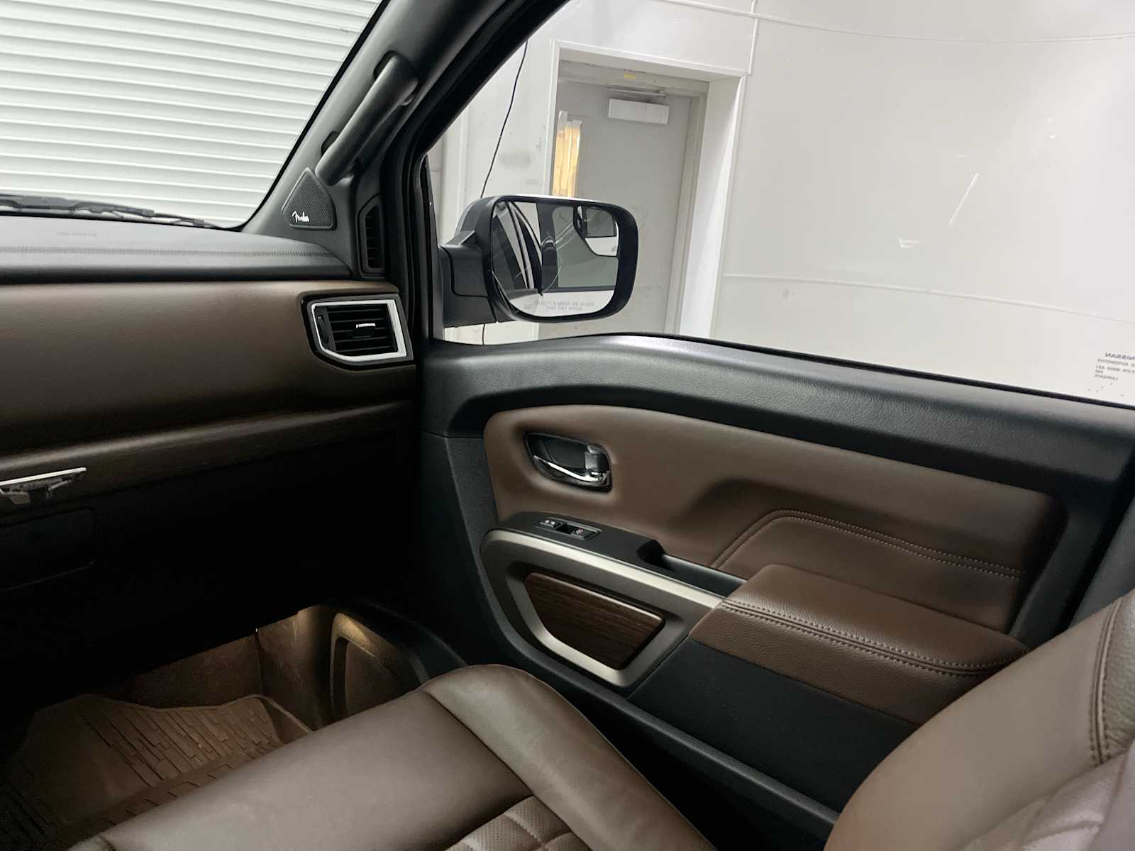 Thumbnail: 2023 Nissan Titan - 11