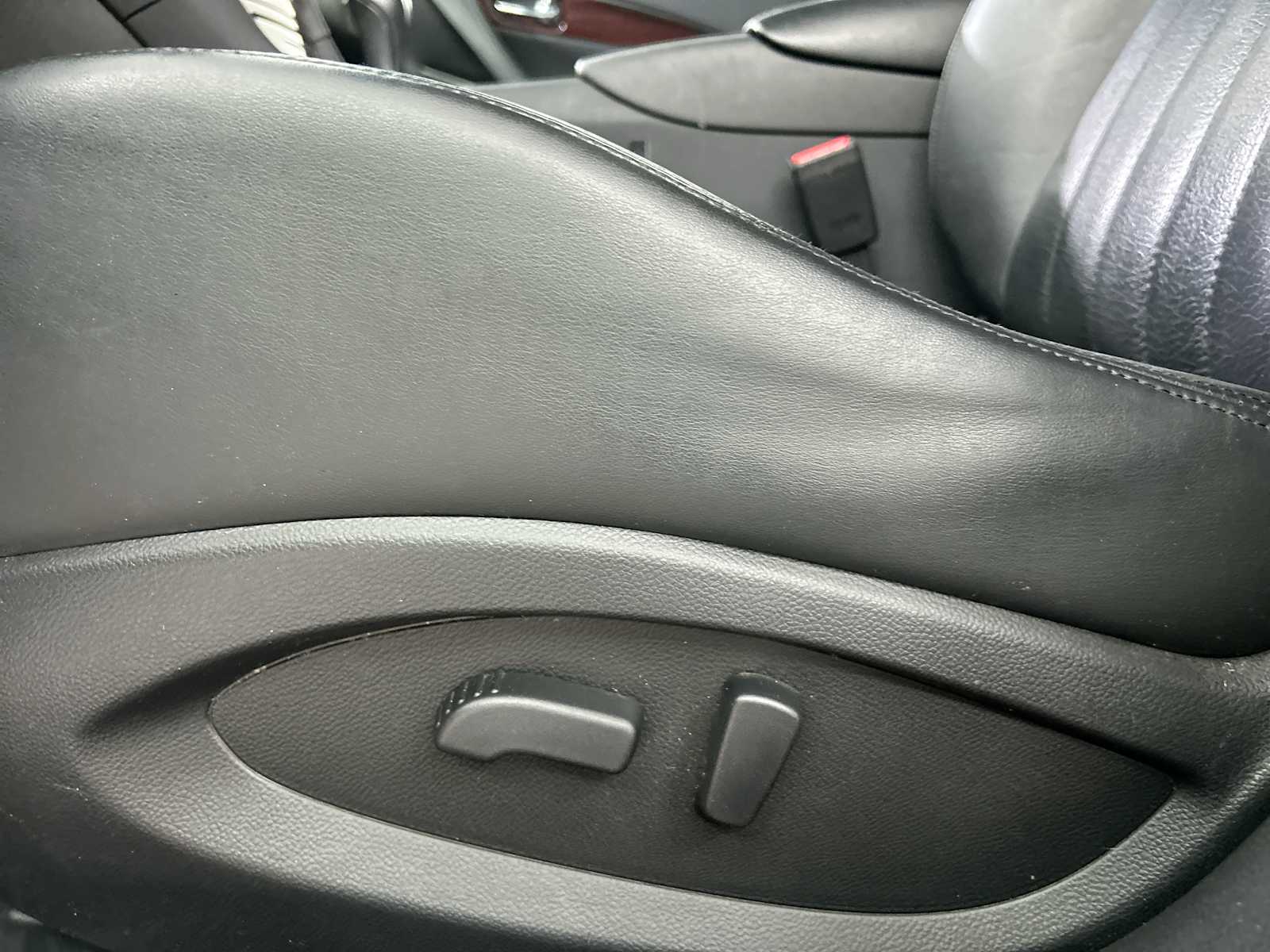 Thumbnail: 2017 INFINITI QX50 - 14