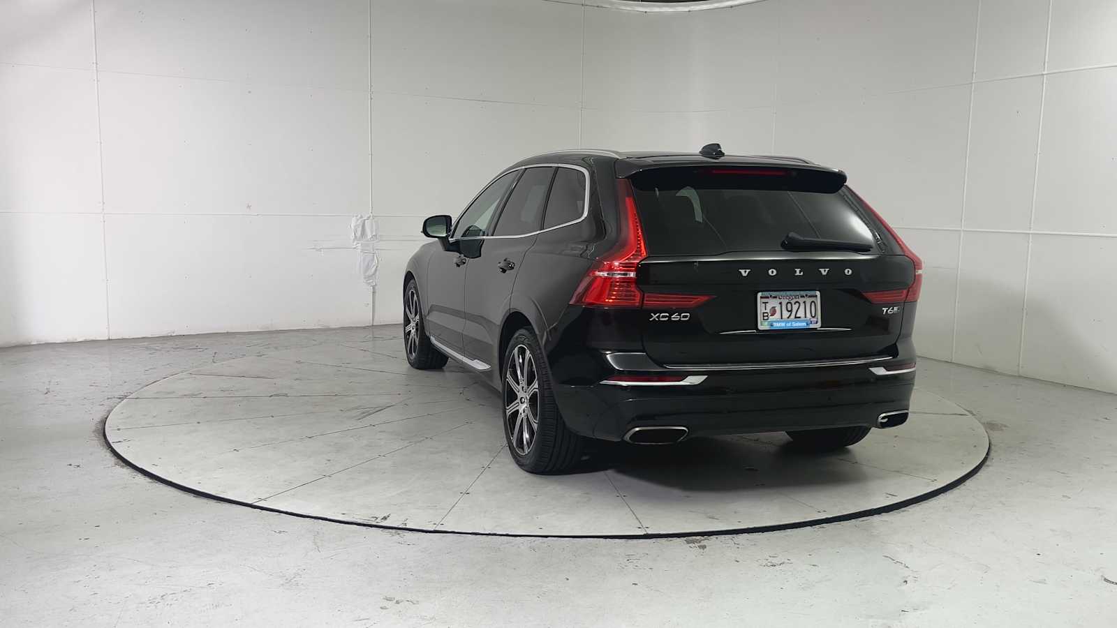 Thumbnail: 2019 Volvo XC60 - 4