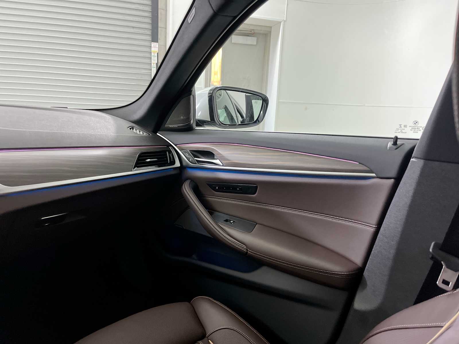 Thumbnail: 2023 BMW 5 Series - 11