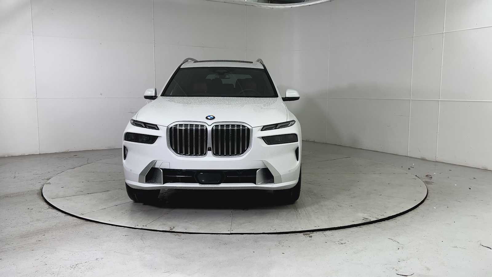 Thumbnail: 2026 BMW X7 - 7