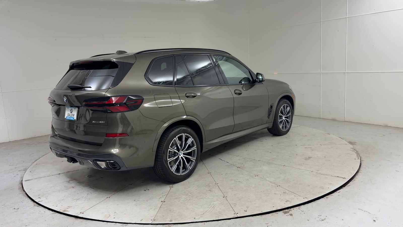 Thumbnail: 2026 BMW X5 - 2