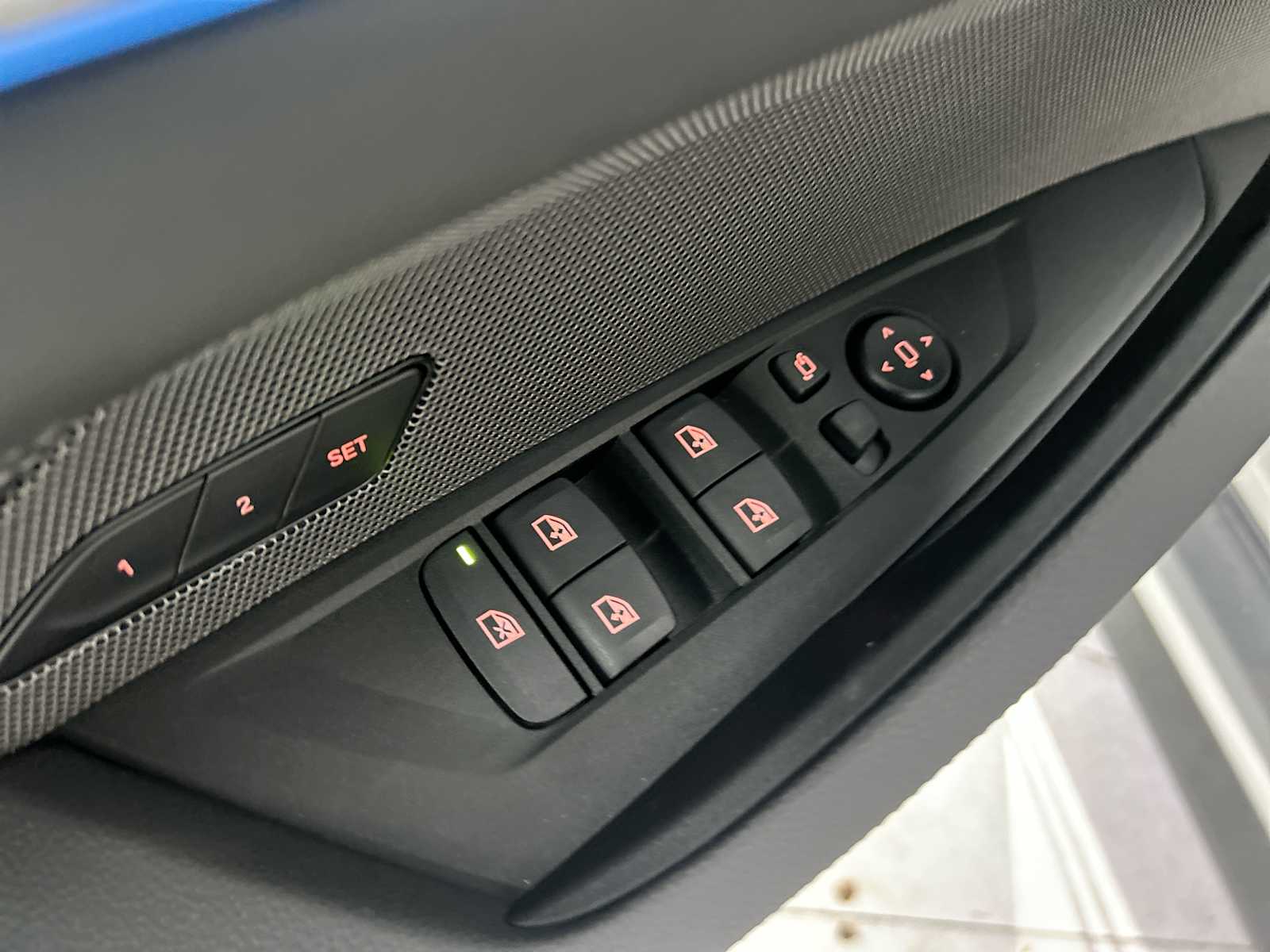 Thumbnail: 2026 BMW i4 - 15