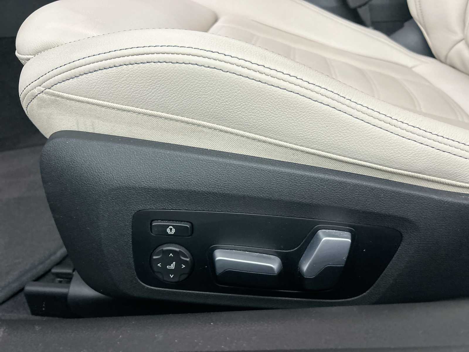 Thumbnail: 2022 BMW 4 Series - 14