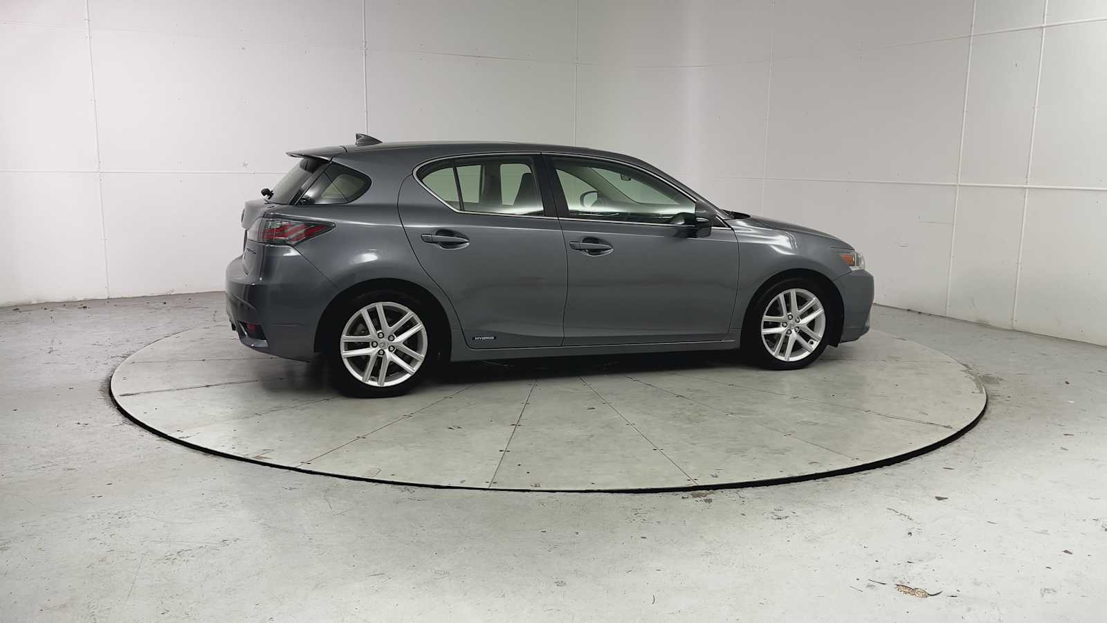 Thumbnail: 2014 Lexus CT - 9