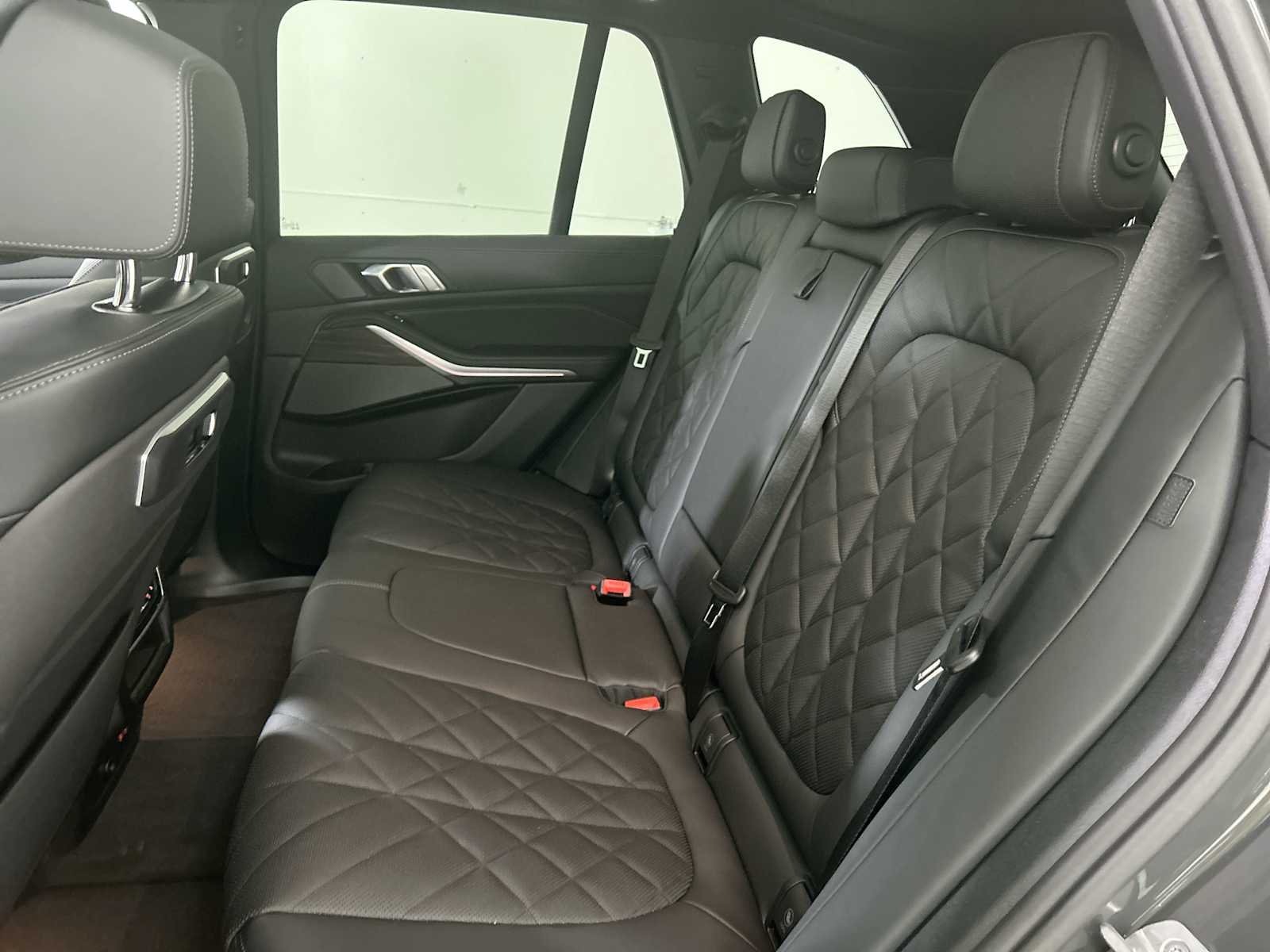 Thumbnail: 2026 BMW X5 - 25