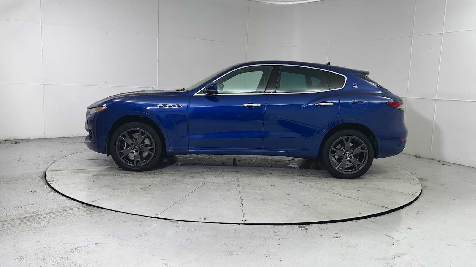 Thumbnail: 2021 Maserati Levante - 5