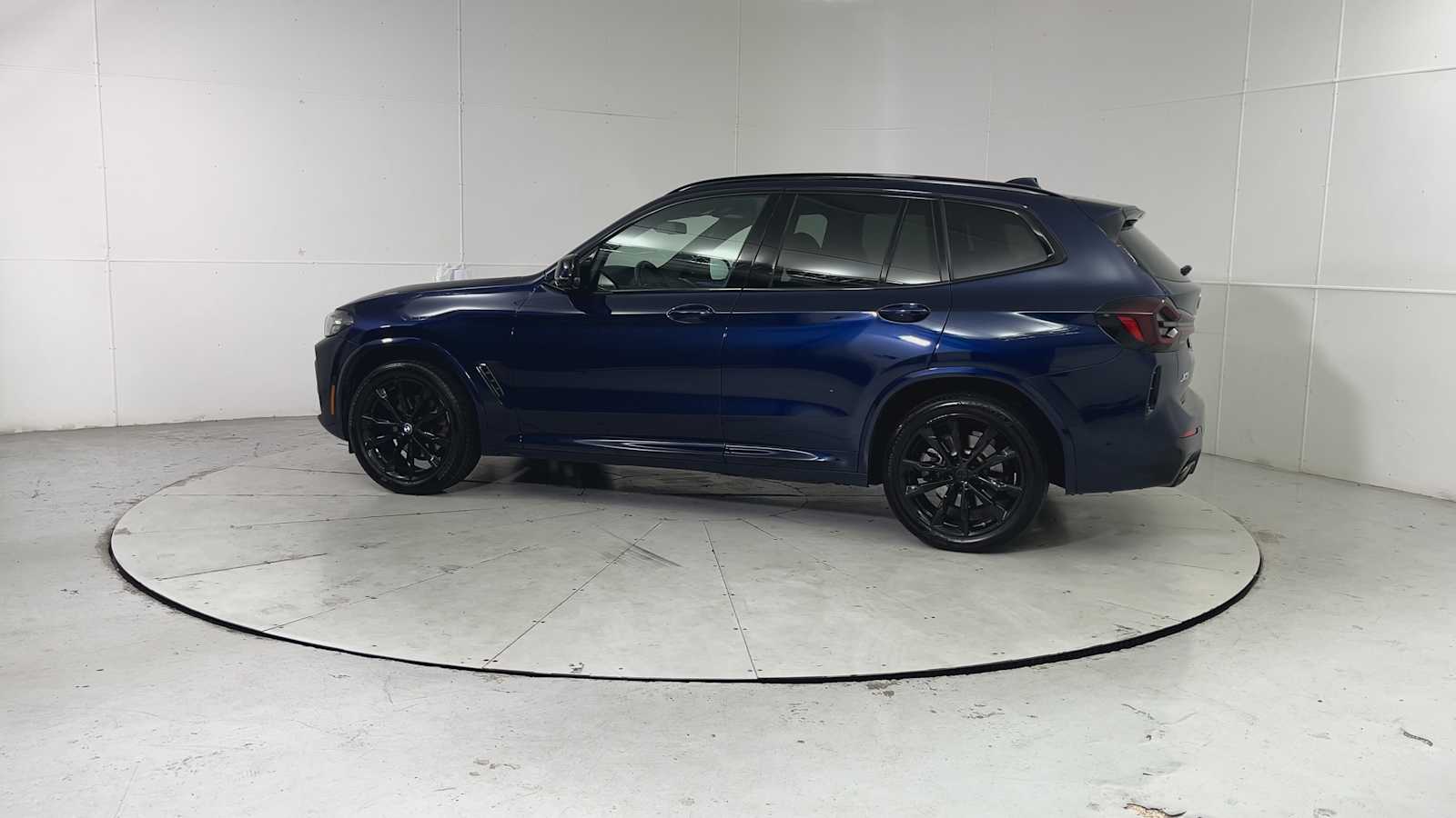 Thumbnail: 2023 BMW X3 - 4