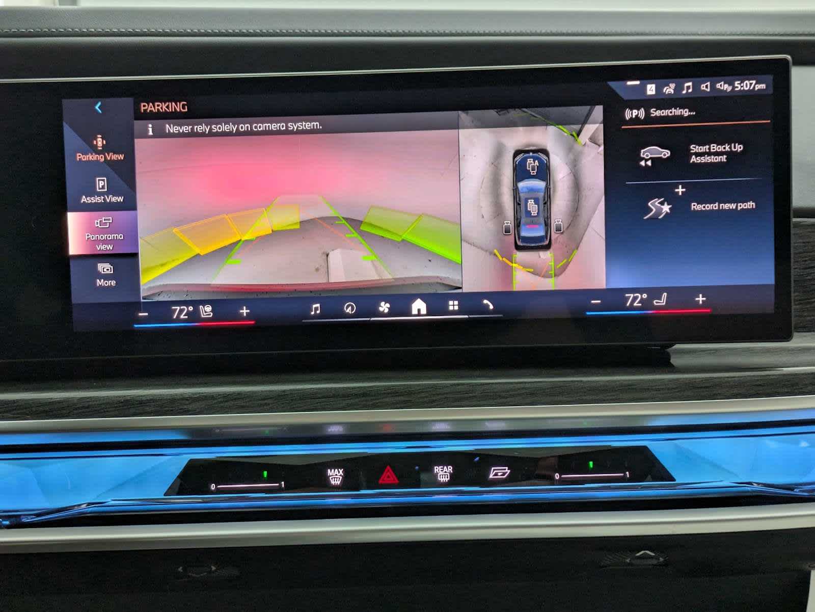 Thumbnail: 2025 BMW 7 Series - 32