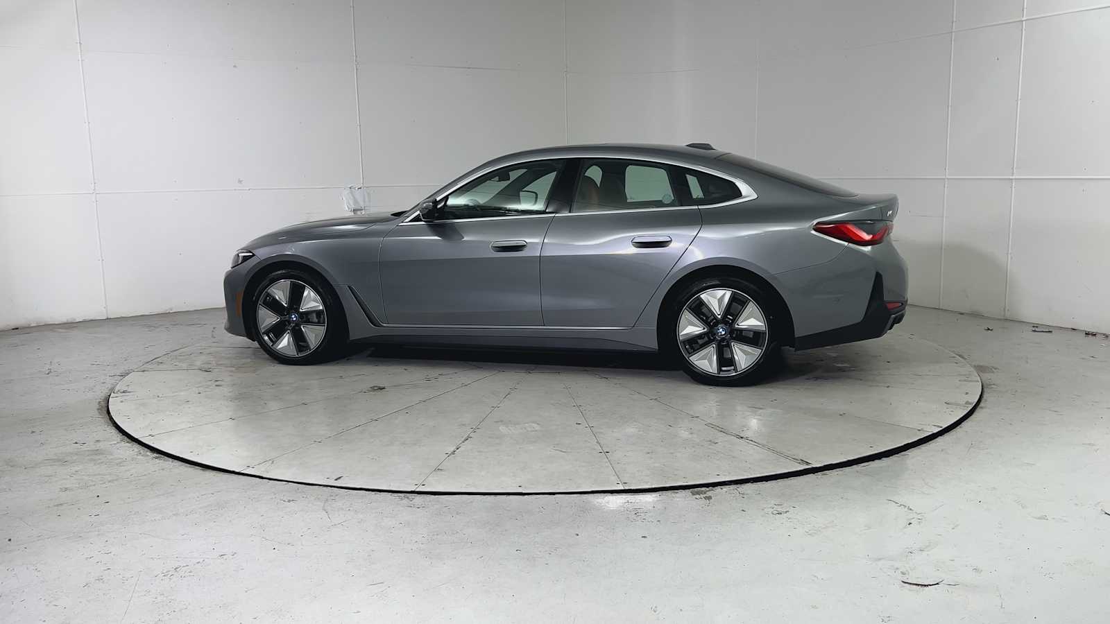 Thumbnail: 2025 BMW i4 - 4