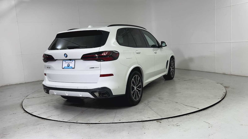 New 2026 BMW X5 xDrive40i SUV