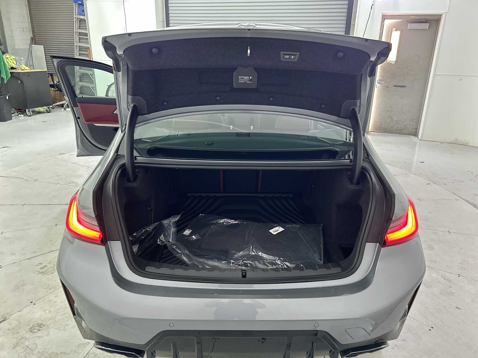 Thumbnail: 2026 BMW 3 Series - 20