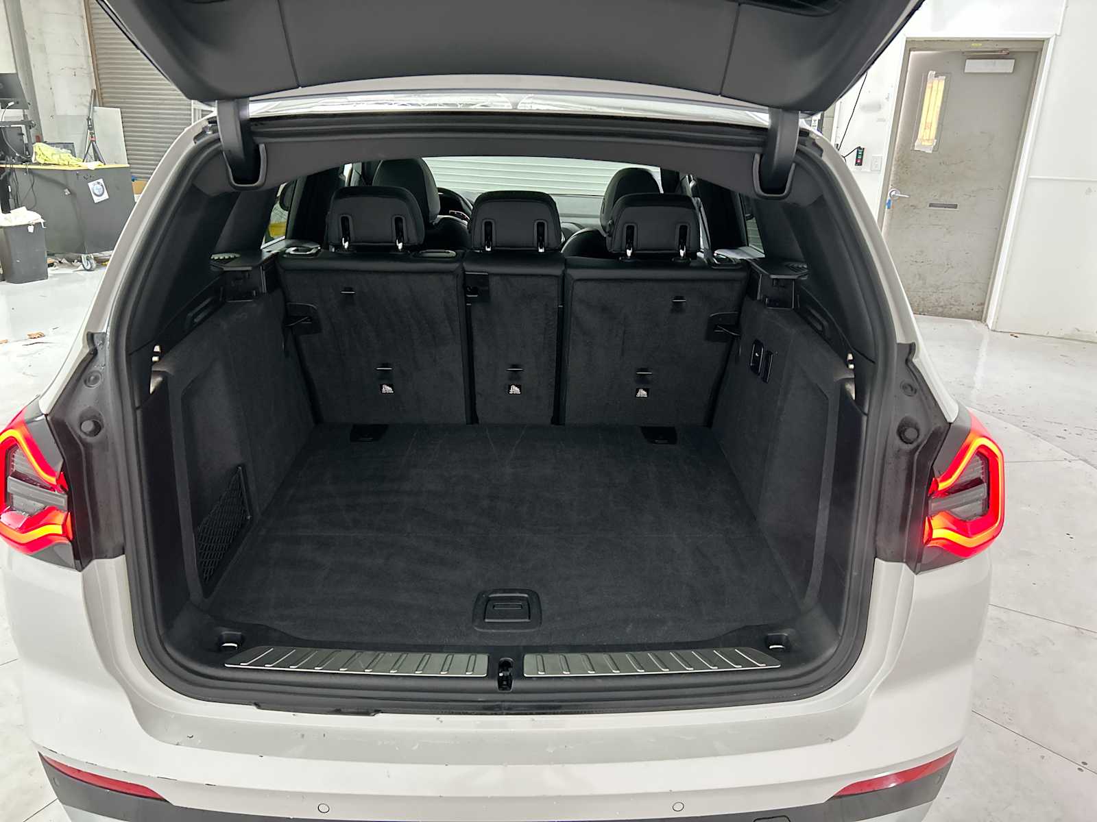 Thumbnail: 2024 BMW X3 - 21