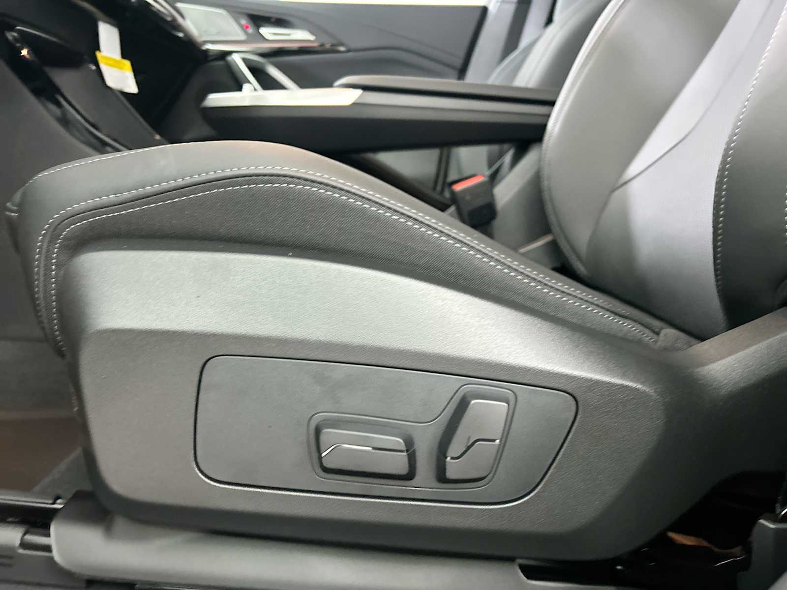 Thumbnail: 2026 BMW X1 - 14