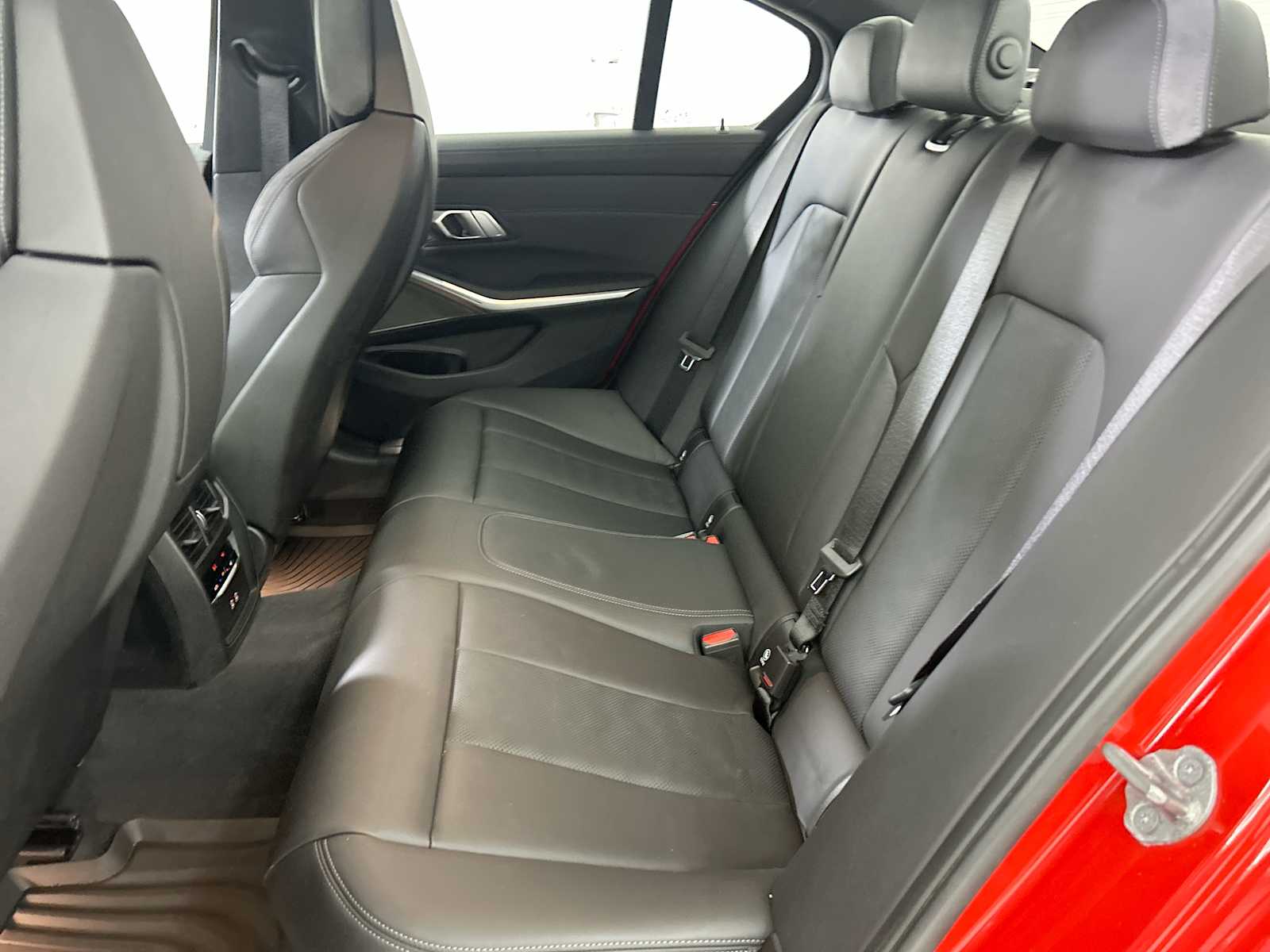 Thumbnail: 2022 BMW M3 - 25