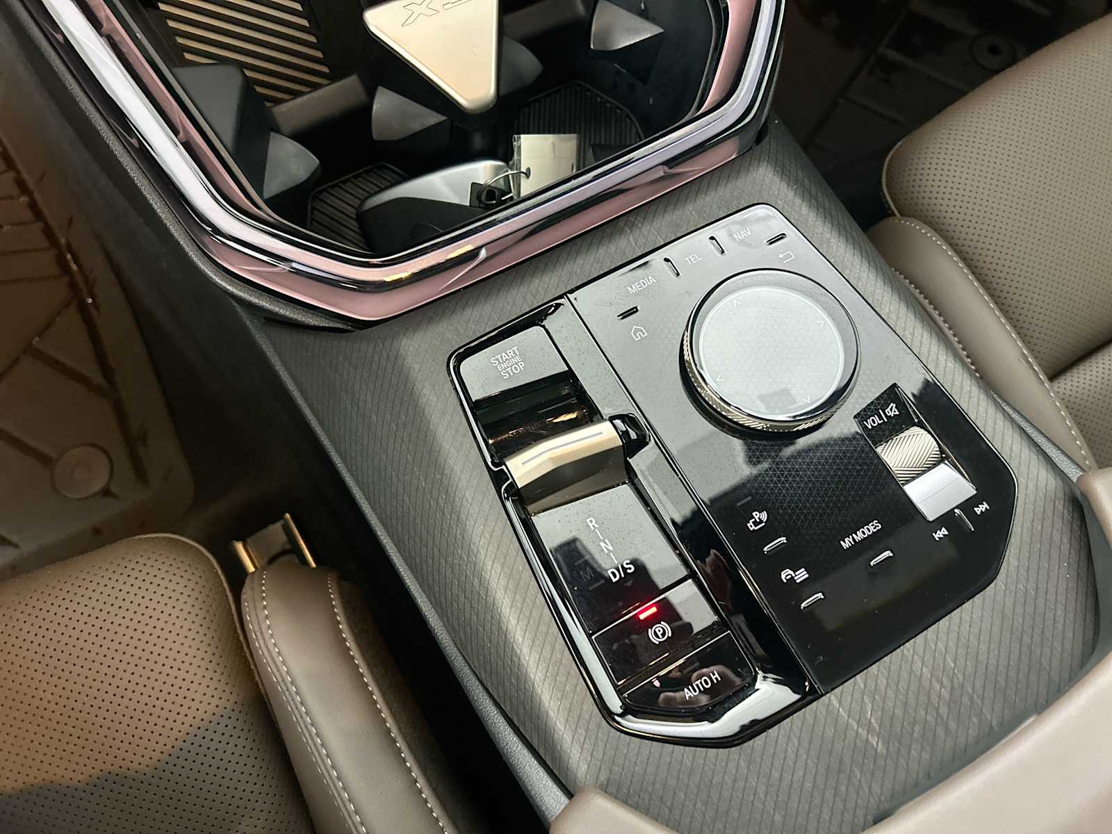 Thumbnail: 2025 BMW X3 - 21