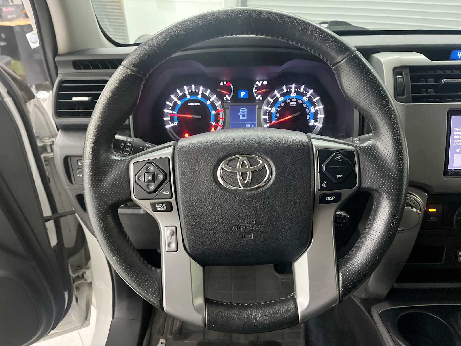 Thumbnail: 2016 Toyota 4Runner - 16