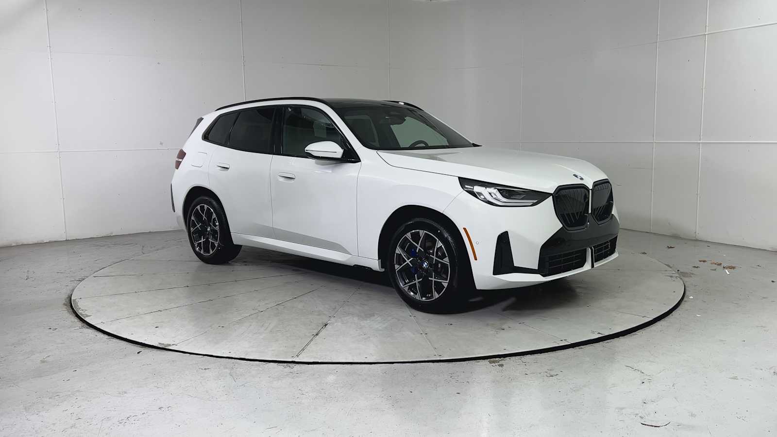 Thumbnail: 2026 BMW X3 - 8