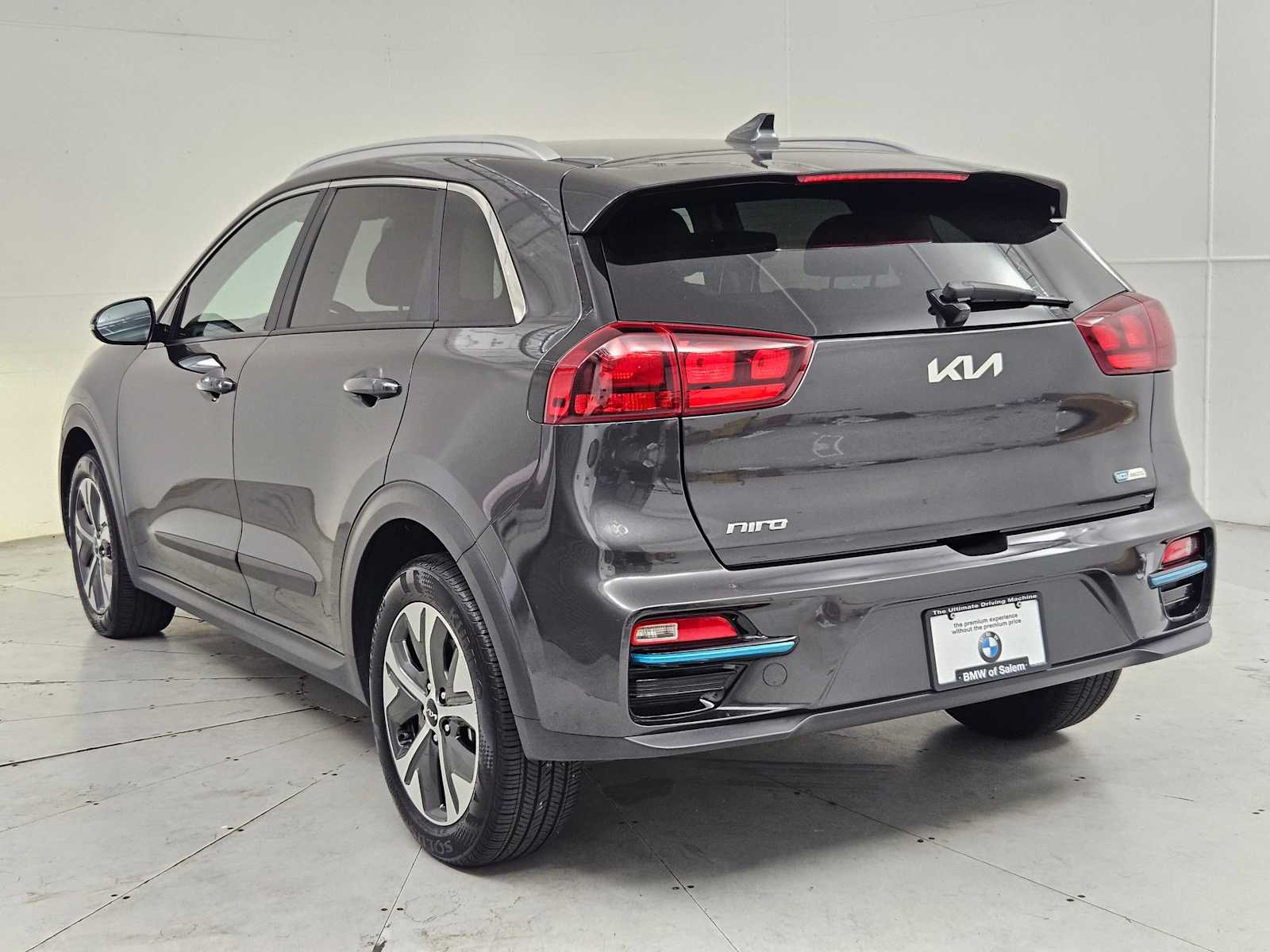 Thumbnail: 2022 Kia Niro - 5