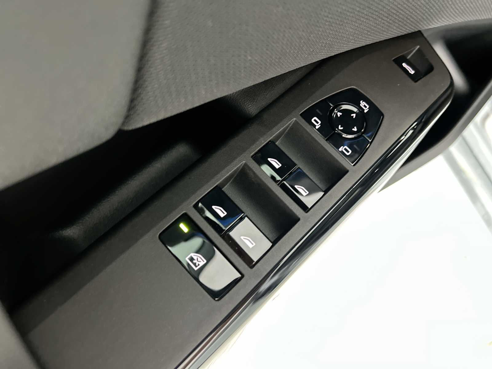 Thumbnail: 2026 BMW X3 - 15