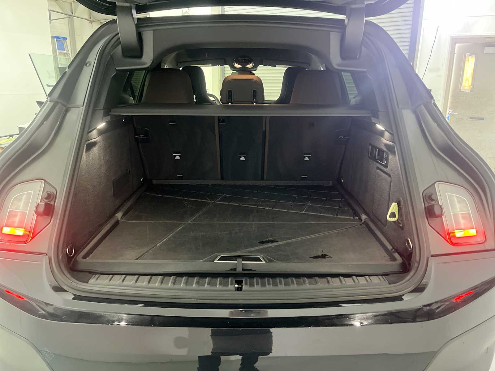 Thumbnail: 2024 BMW iX - 26