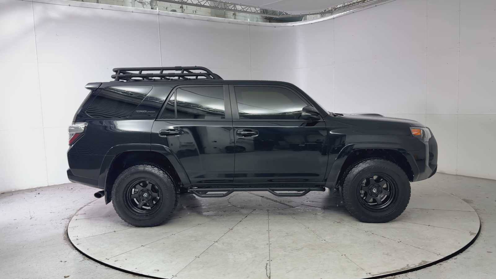 Thumbnail: 2023 Toyota 4Runner - 9