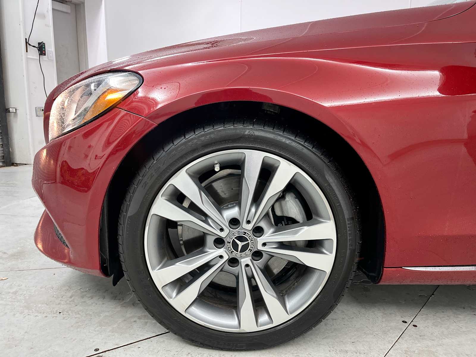 Thumbnail: 2018 Mercedes-Benz C-Class - 25