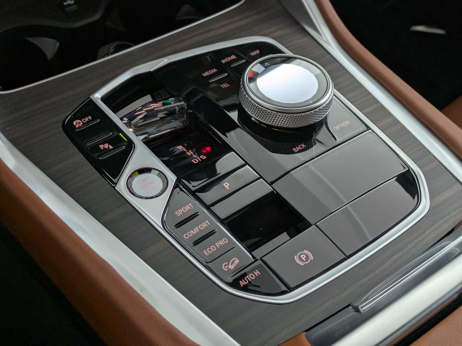 2026 BMW X6 M60i 30