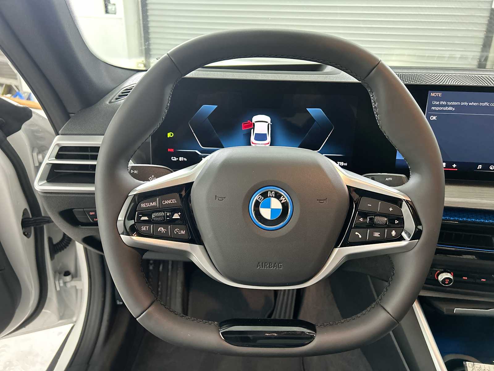 Thumbnail: 2026 BMW i4 - 11