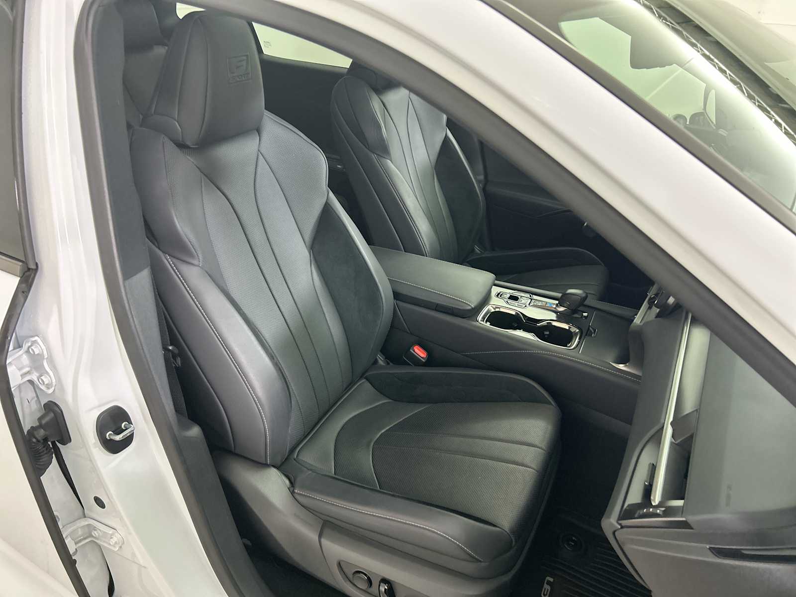 Thumbnail: 2024 Lexus RX - 25