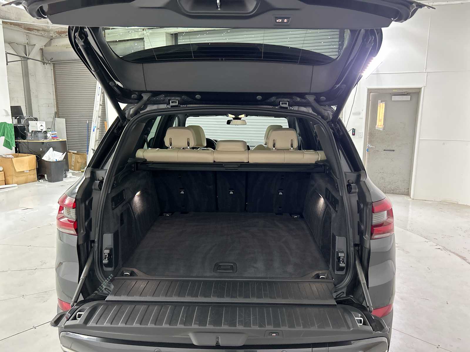 Thumbnail: 2022 BMW X5 - 21