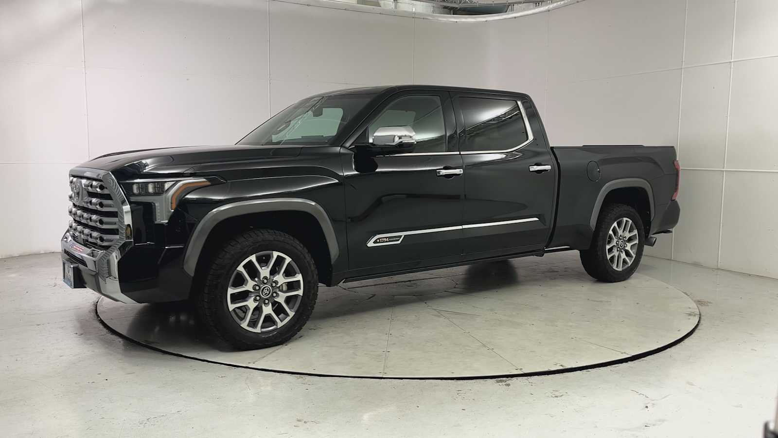 Thumbnail: 2023 Toyota Tundra - 5