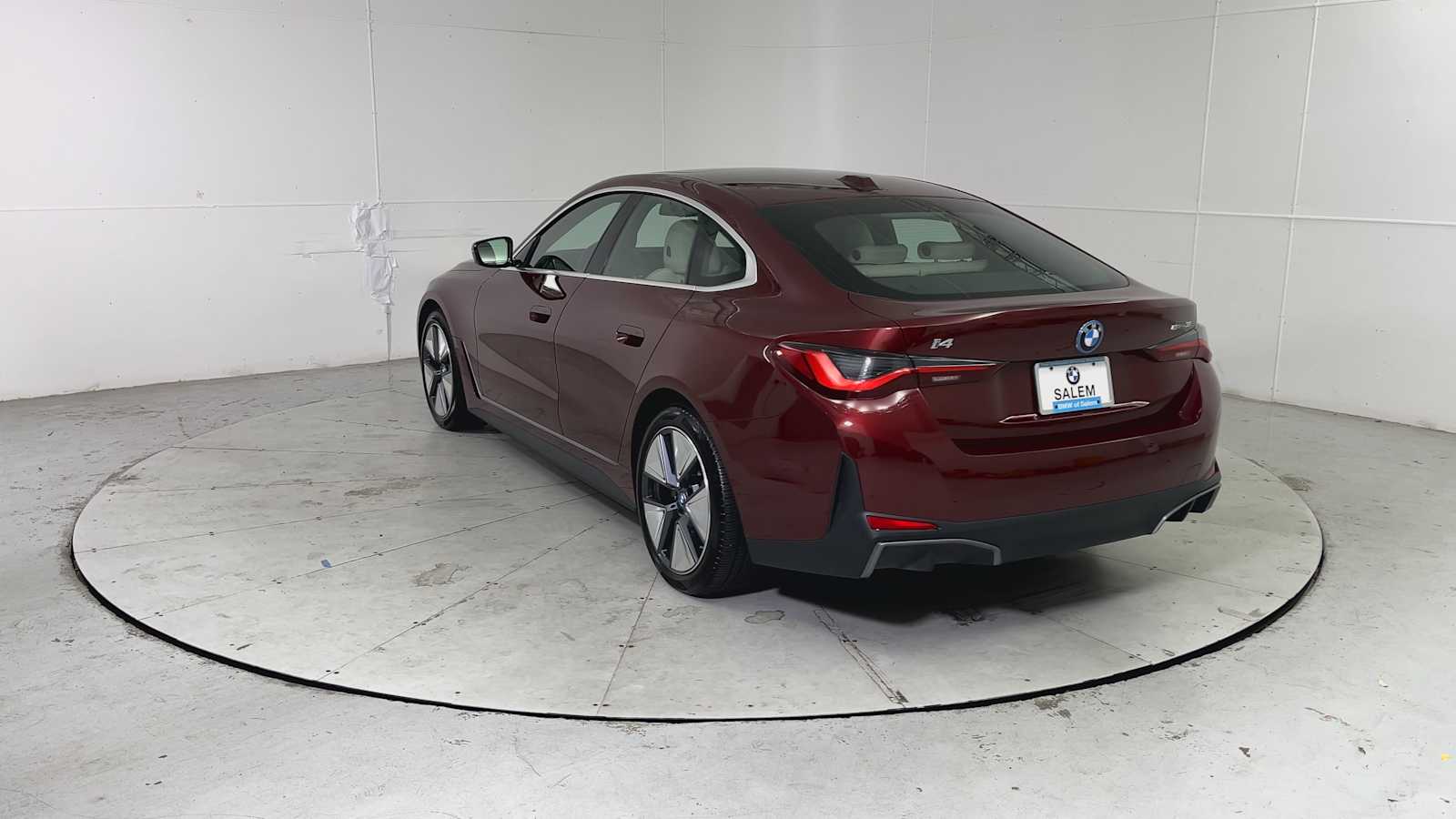 Thumbnail: 2023 BMW i4 - 3