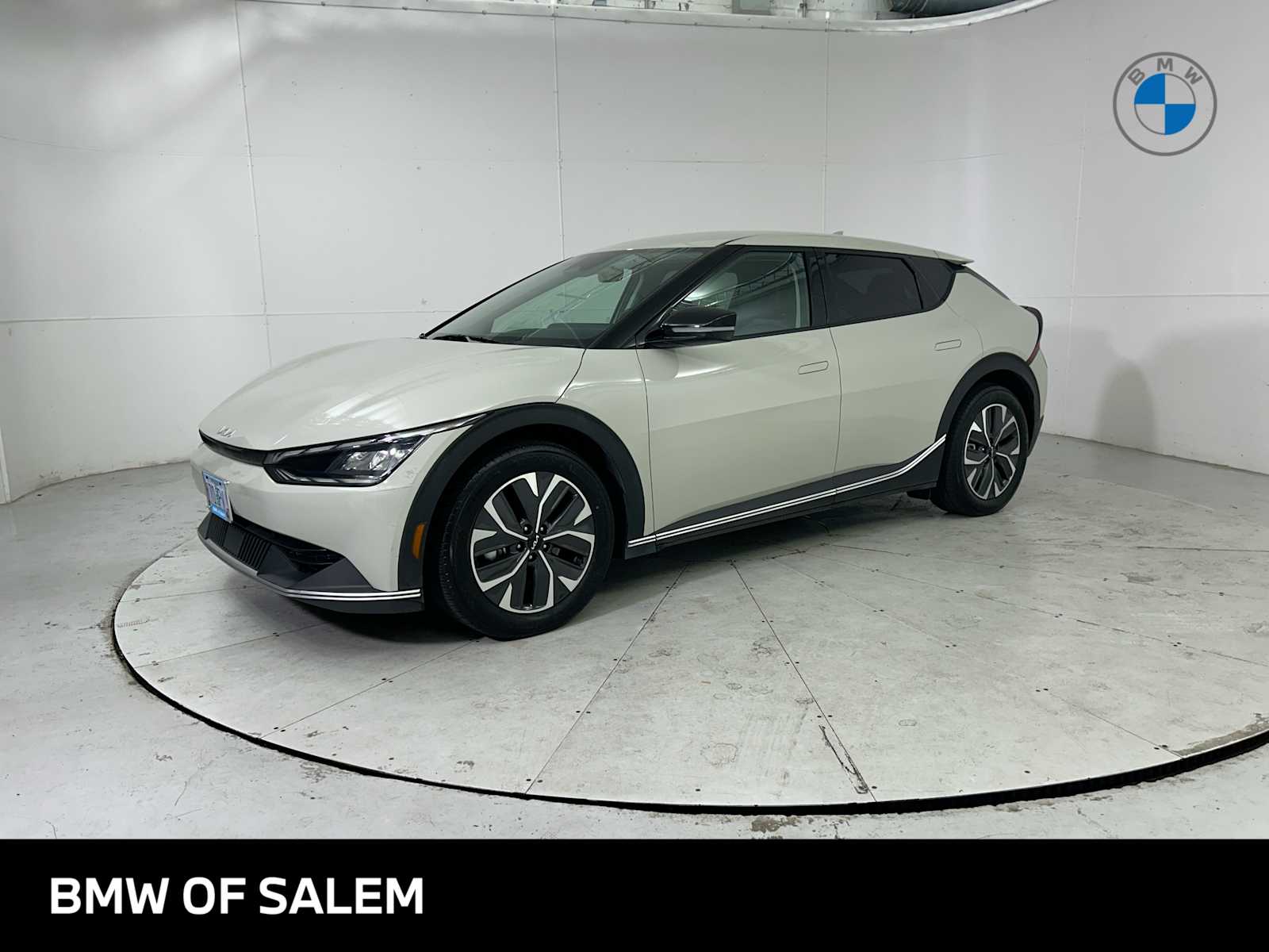 Thumbnail: 2024 Kia EV6 - 1