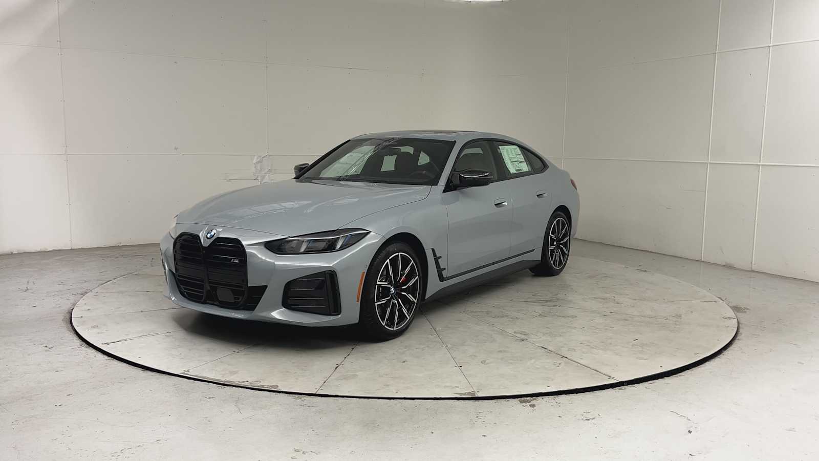 Thumbnail: 2026 BMW i4 - 6