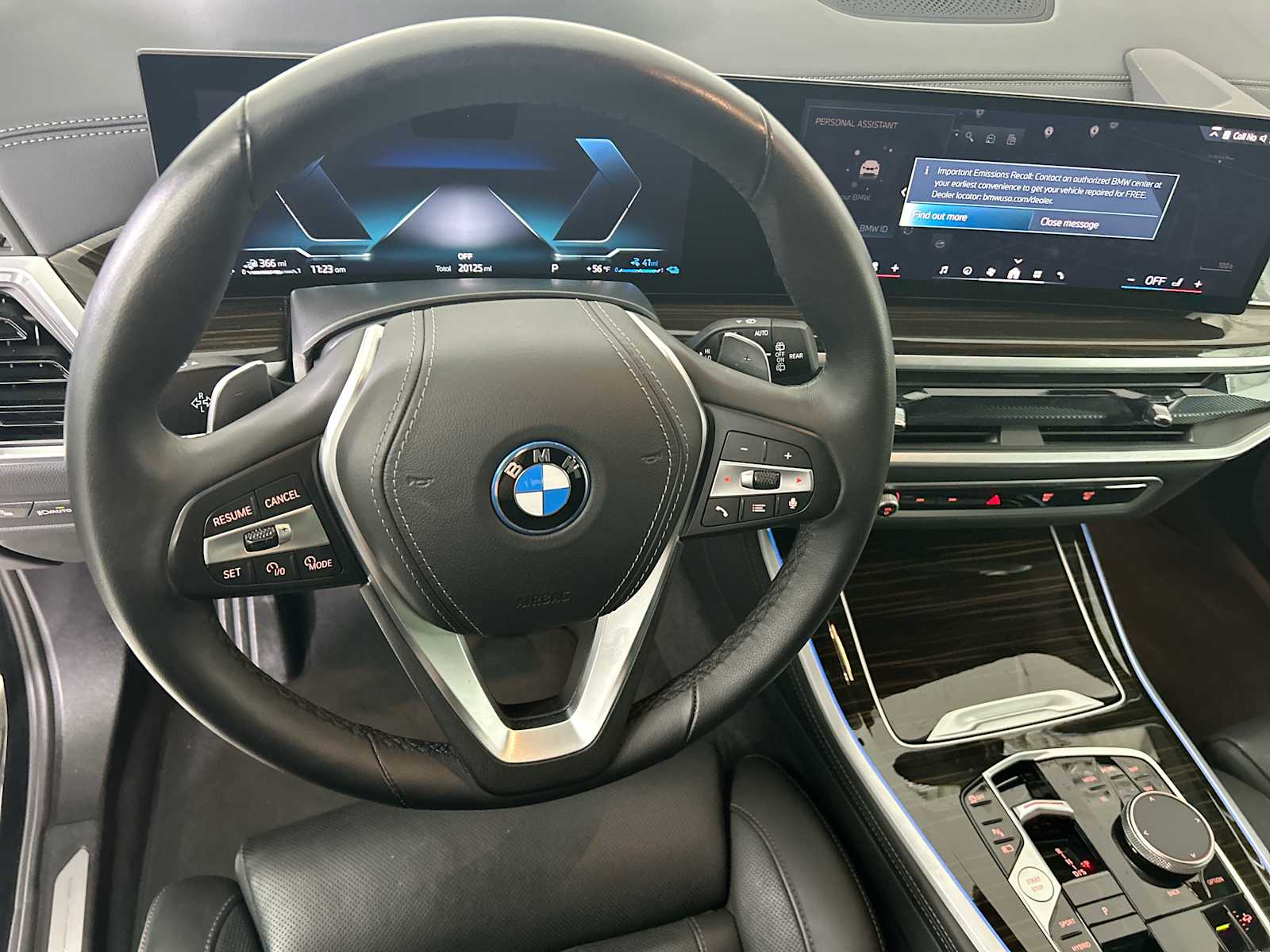 Thumbnail: 2025 BMW X5 - 10