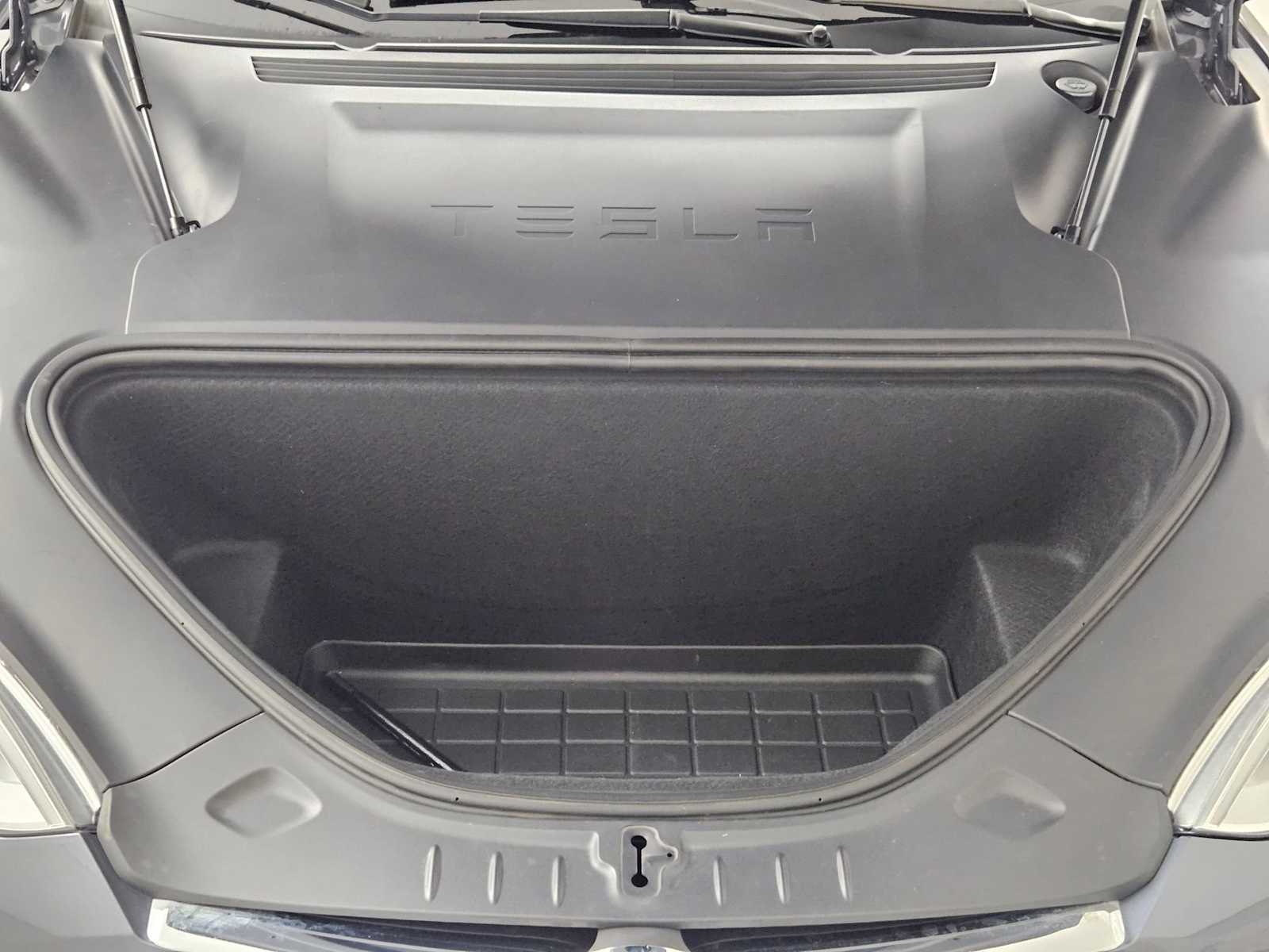 Thumbnail: 2020 Tesla Model S - 14