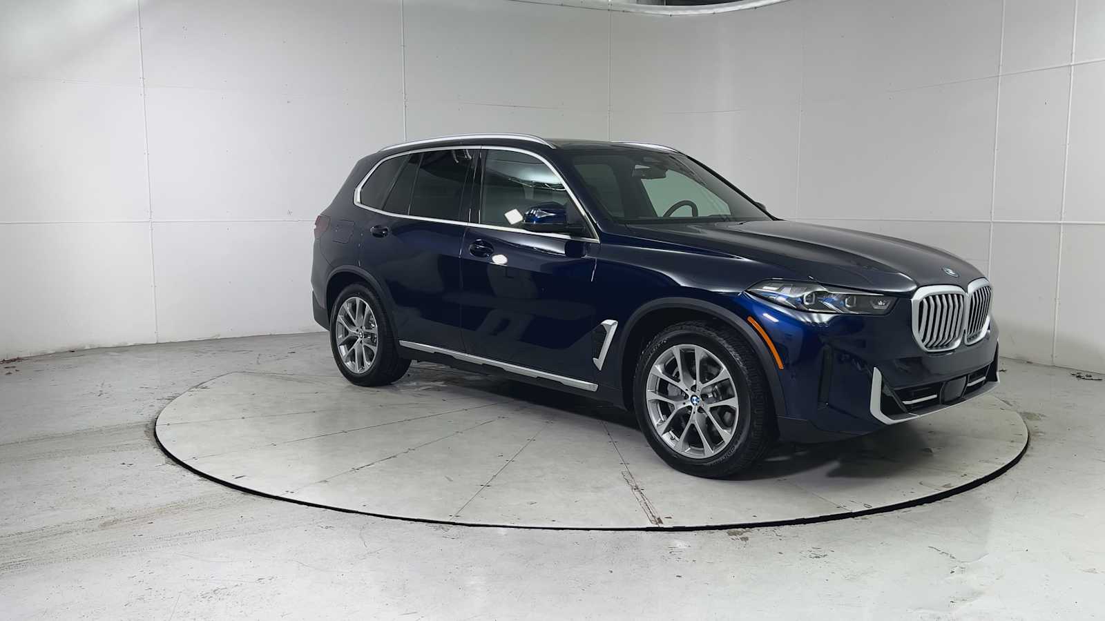 2026 BMW X5 50e - Photo 8
