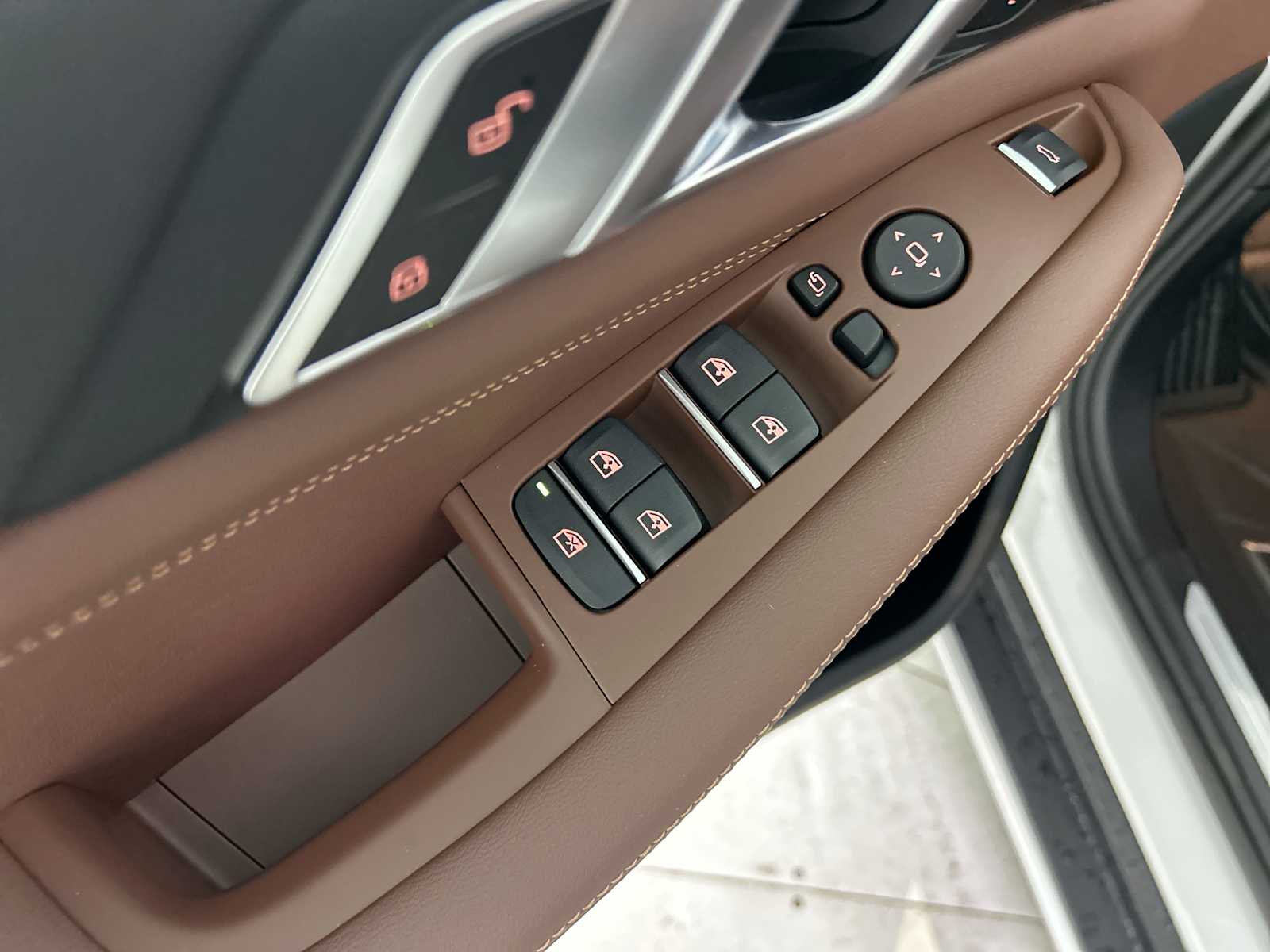 Thumbnail: 2026 BMW X5 - 15