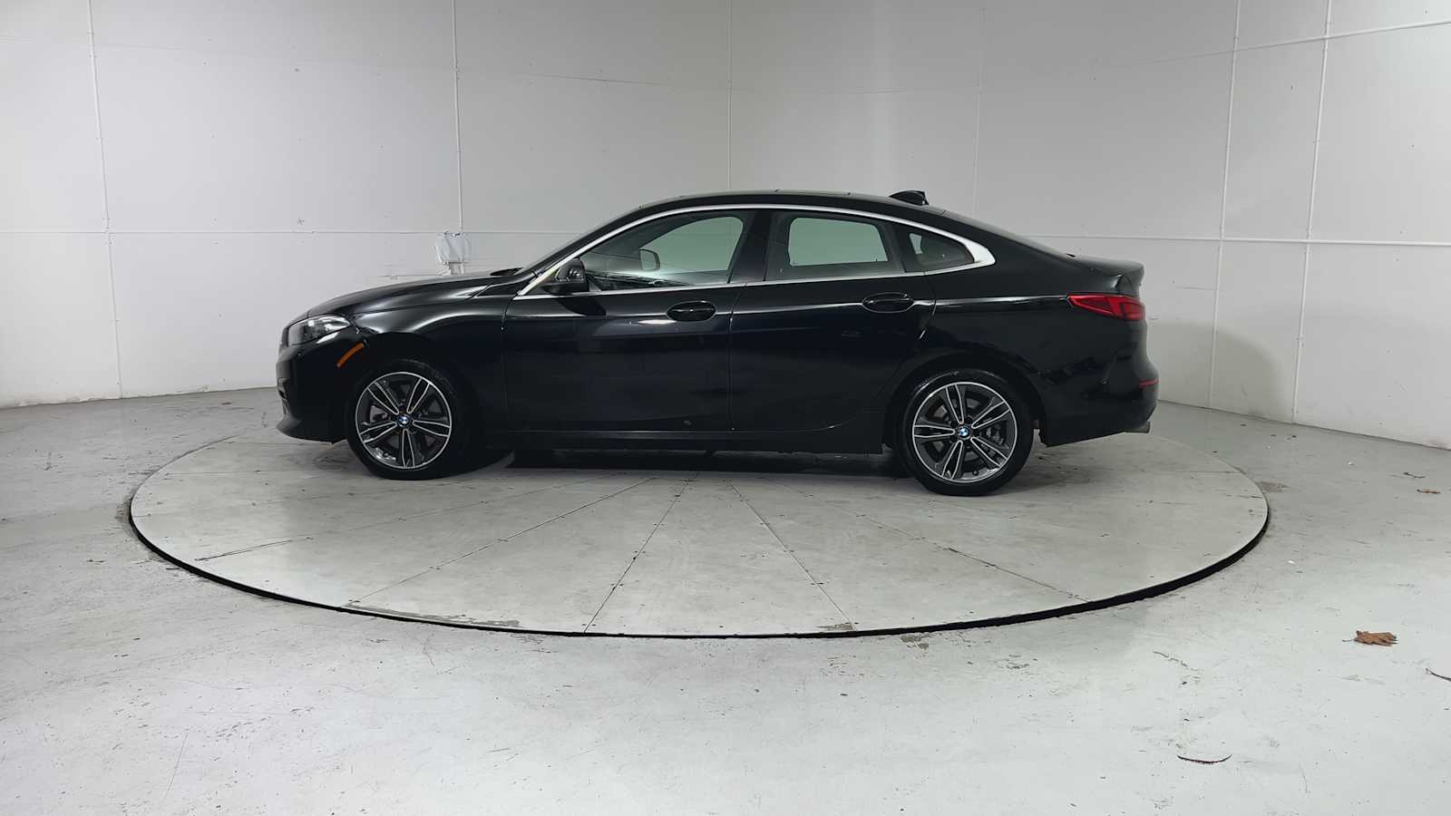 Thumbnail: 2024 BMW 2 Series - 4