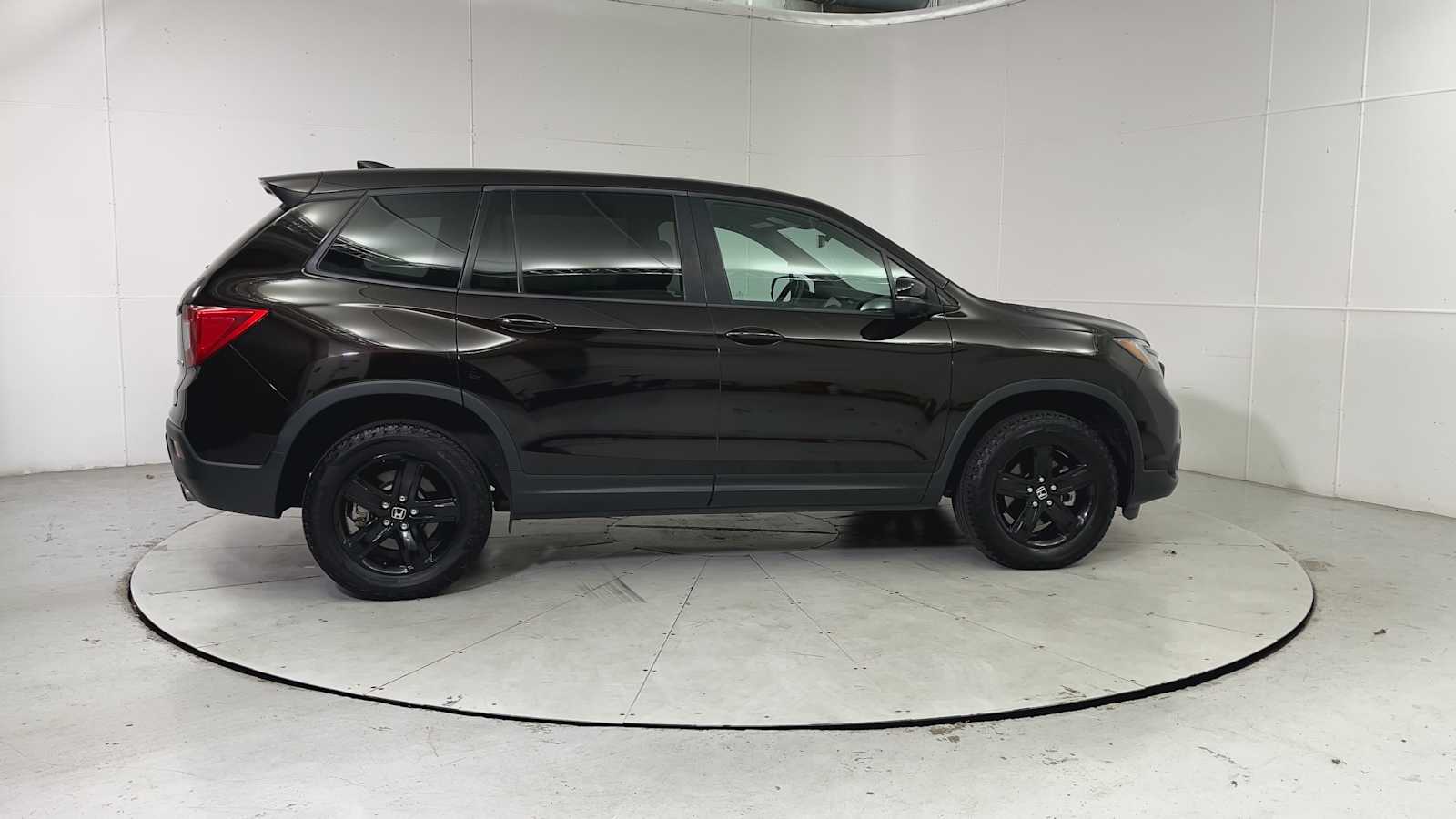 Thumbnail: 2021 Honda Passport - 9