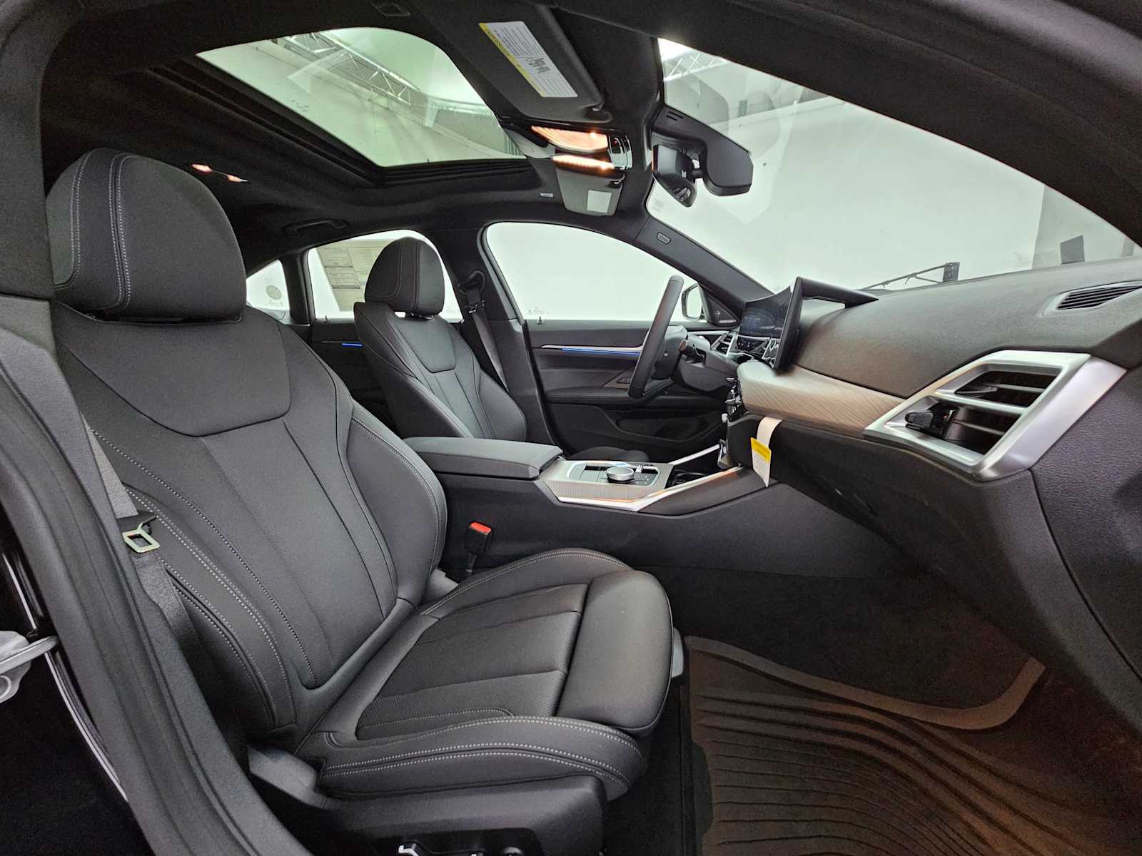 2025 BMW i4 xDrive40 23